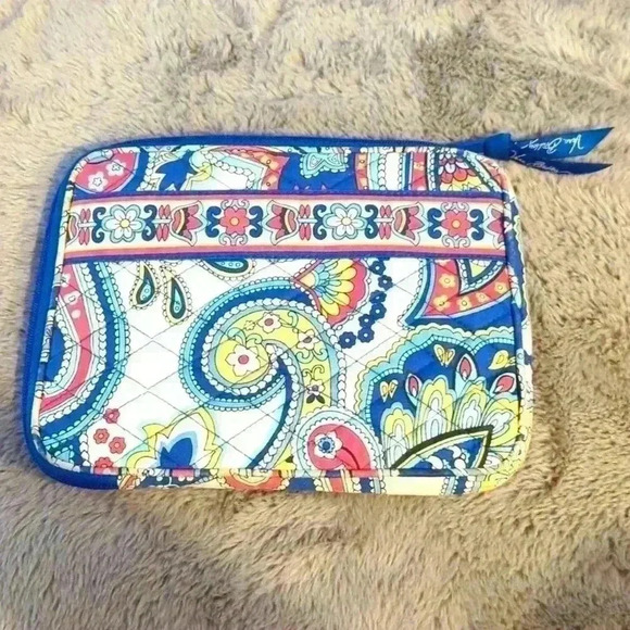 Vera Bradley Marina Paisley Tablet Case Quilted Protection 2013  9” VGUC - Picture 1 of 5